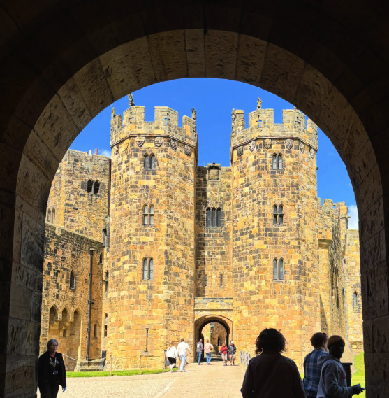 Alnwick castle guided tour