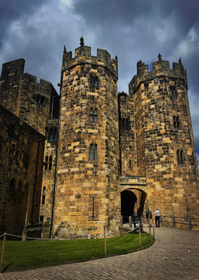 Alnwick castle main enterance